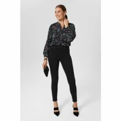 Hobbs Alycia Black Blouse -Hobbs Sales unnamed file 1072