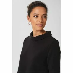 Hobbs Betsy Black Top -Hobbs Sales unnamed file 1162