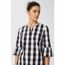 Hobbs Acacia Black Top -Hobbs Sales unnamed file 958